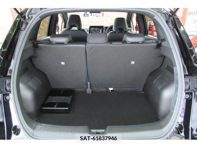 Nissan AURA 2022-03 222744-10