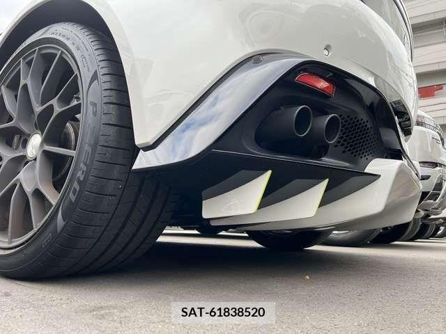 Aston Martin Aston Martin 2022-03 326584-15