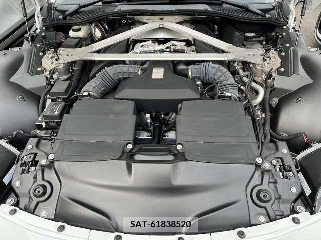 Aston Martin Aston Martin 2022-03 326584-19