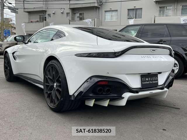Aston Martin Aston Martin 2022-03 326584-3