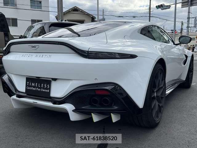 Aston Martin Aston Martin 2022-03 326584-4