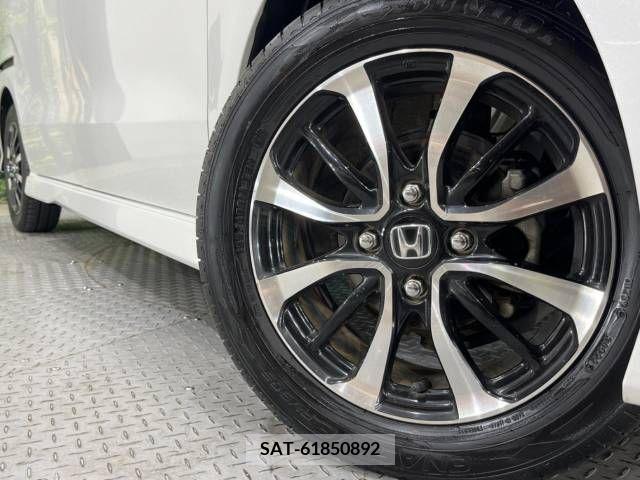 Honda N BOX 2020-01 278678-12