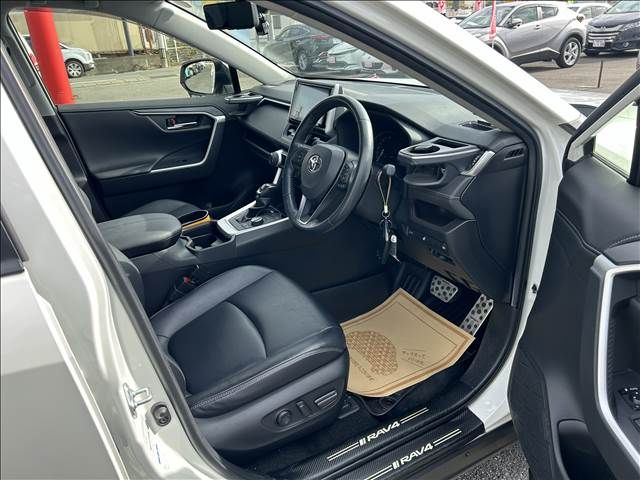 Toyota RAV4 2019-08 187093-3
