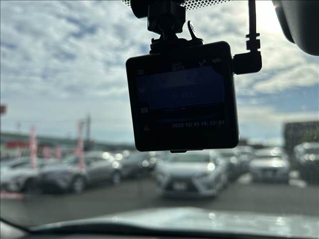 Toyota RAV4 2019-08 187093-12