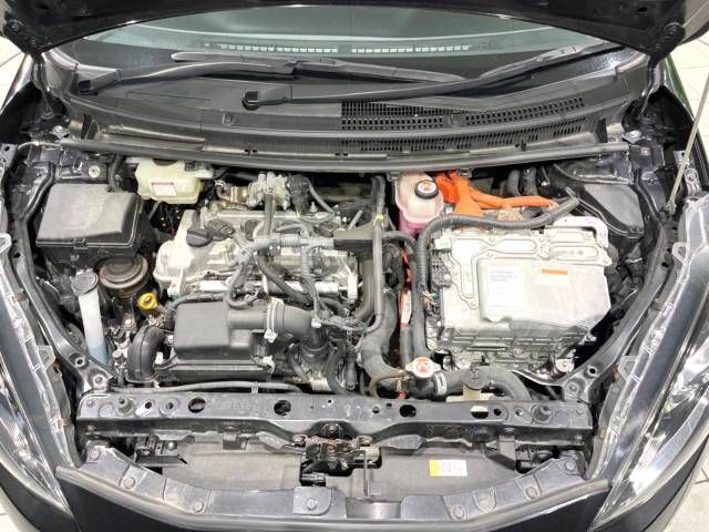 Toyota AQUA 2019-11 194452-18