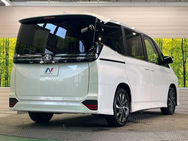 Toyota VOXY 2022-12 8923-17