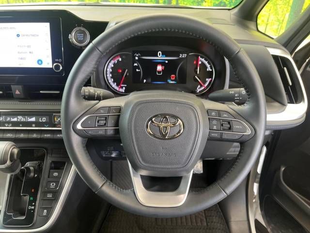 Toyota VOXY 2022-12 8923-11