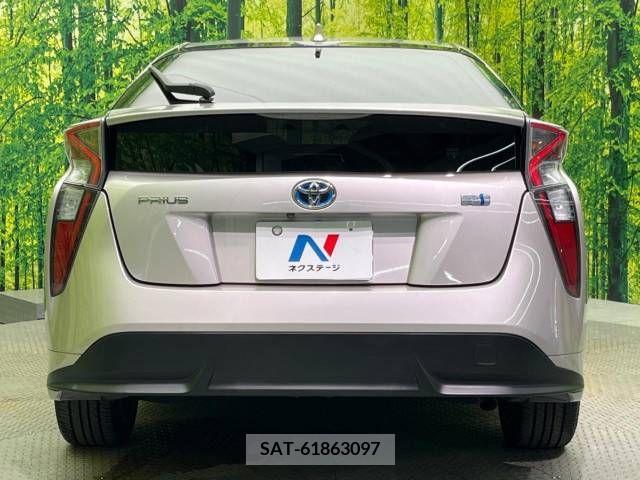 Toyota PRIUS 2016-03 336484-15