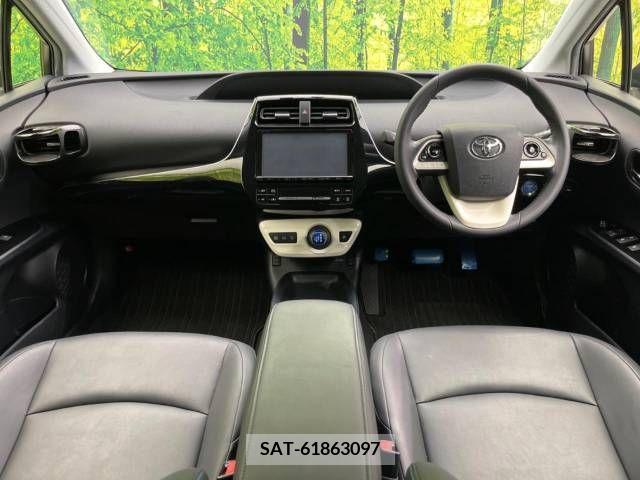 Toyota PRIUS 2016-03 336484-1