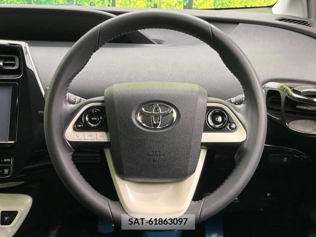 Toyota PRIUS 2016-03 336484-11