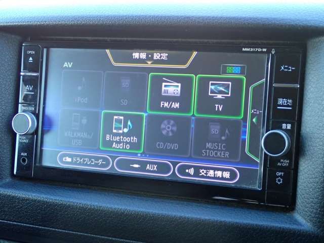 Nissan NV350 Caravan 2017-08 193778-14