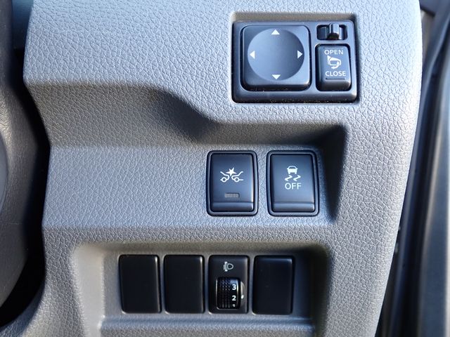 Nissan NV350 Caravan 2017-08 193778-18
