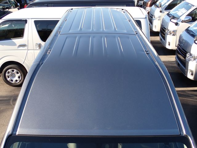 Nissan NV350 Caravan 2017-08 193778-10