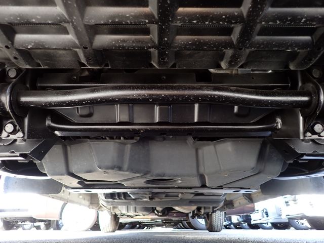 Nissan NV350 Caravan 2017-08 193778-27