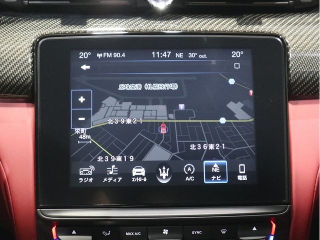 Maserati QUATTROPORTE 2018-07 6641-12