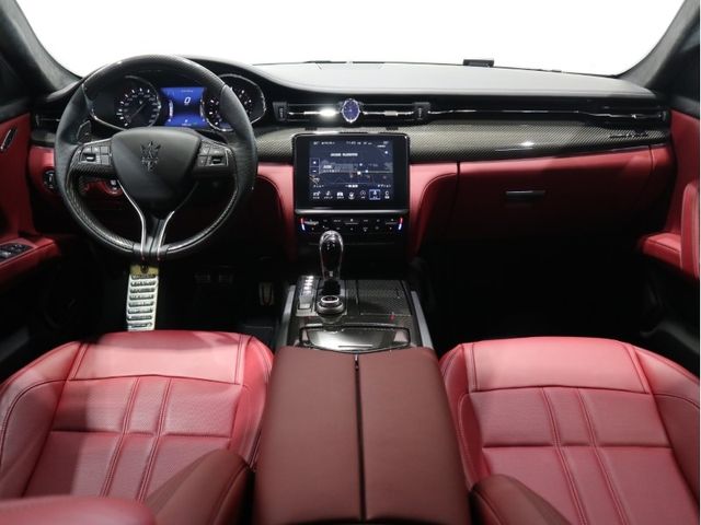 Maserati QUATTROPORTE 2018-07 6641-9