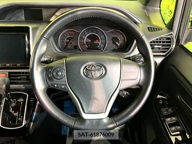 Toyota VOXY 2017-07 289103-11