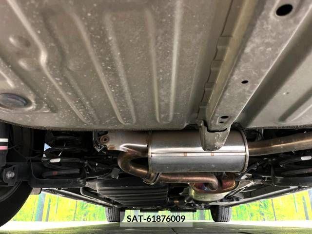 Toyota VOXY 2017-07 289103-19