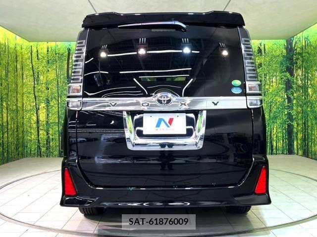 Toyota VOXY 2017-07 289103-15