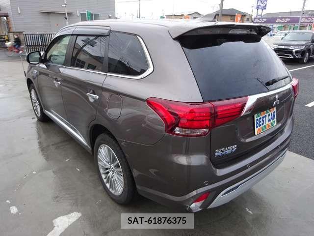 Mitsubishi OUTLANDER PHEV 2019-01 281131-2