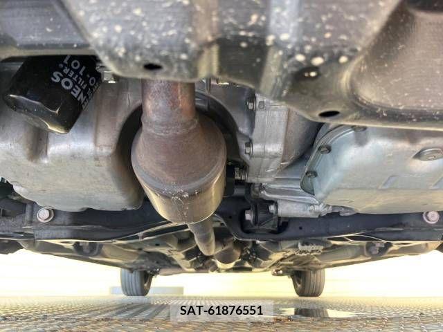 Toyota VITZ 2005-11 370137-18