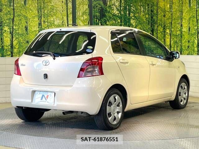 Toyota VITZ 2005-11 370137-16