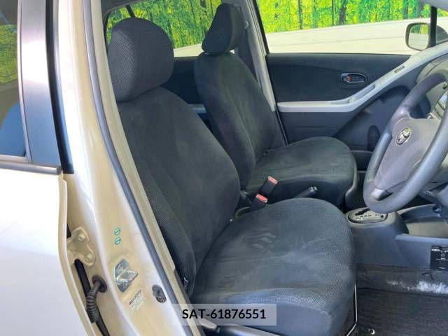 Toyota VITZ 2005-11 370137-7