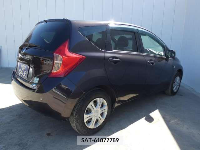 Nissan NOTE 2013-05 302304-5