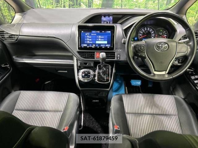Toyota VOXY 2019-09 220261-1