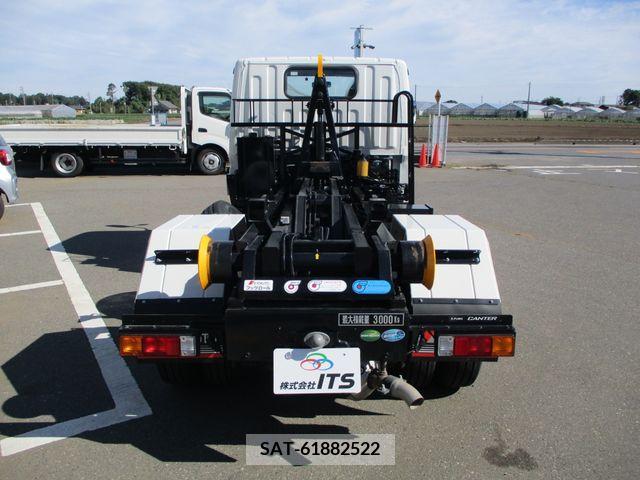 Mitsubishi CANTER 2022-06 294458-5
