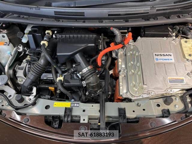 Nissan NOTE 2018-10 343878-18
