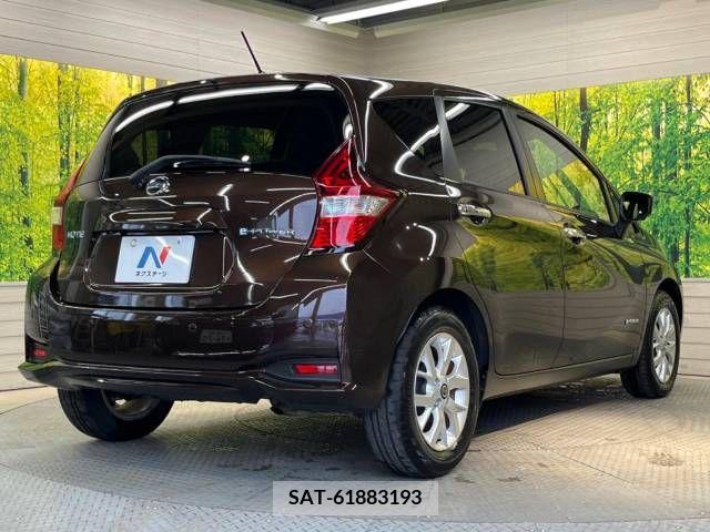 Nissan NOTE 2018-10 343878-17
