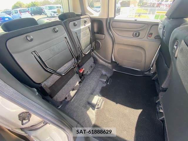 Honda N BOX 2015-04 253637-14