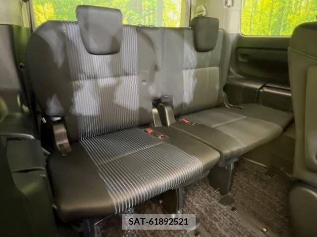 Toyota VOXY 2015-11 321465-10