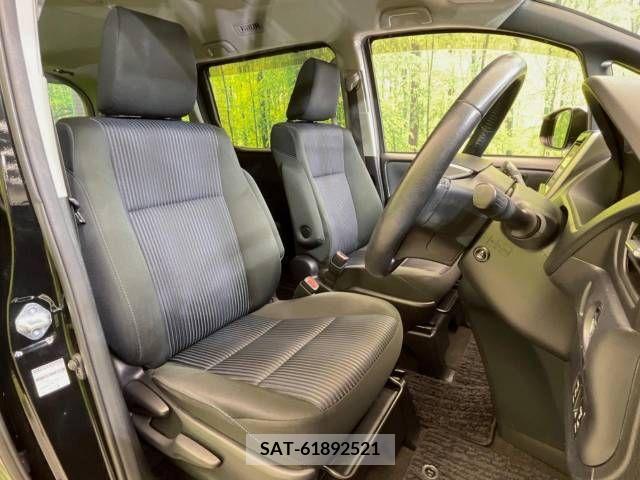 Toyota VOXY 2015-11 321465-8