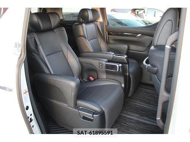 Toyota ALPHARD 2018-11 206787-15