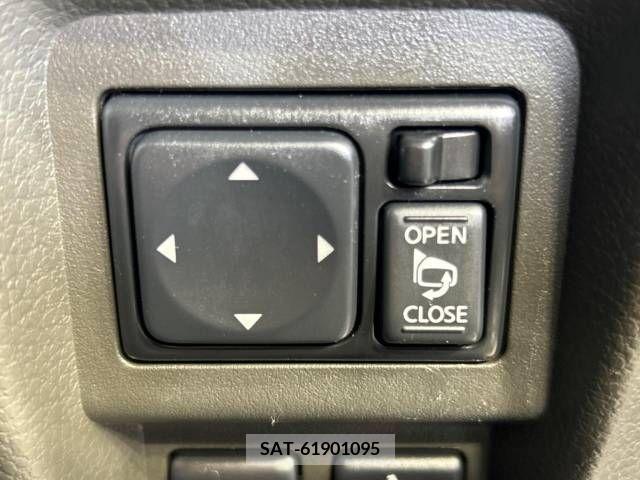 Nissan CUBE 2009-09 320672-6