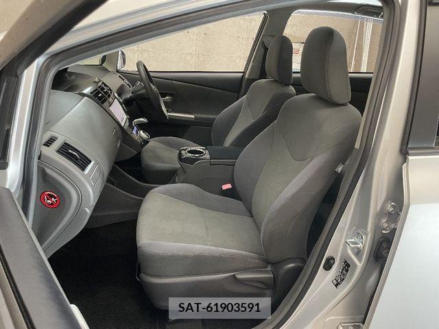 Toyota PRIUS ALPHA 2014-03 366797-9