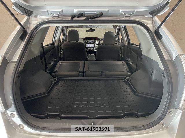 Toyota PRIUS ALPHA 2014-03 366797-12