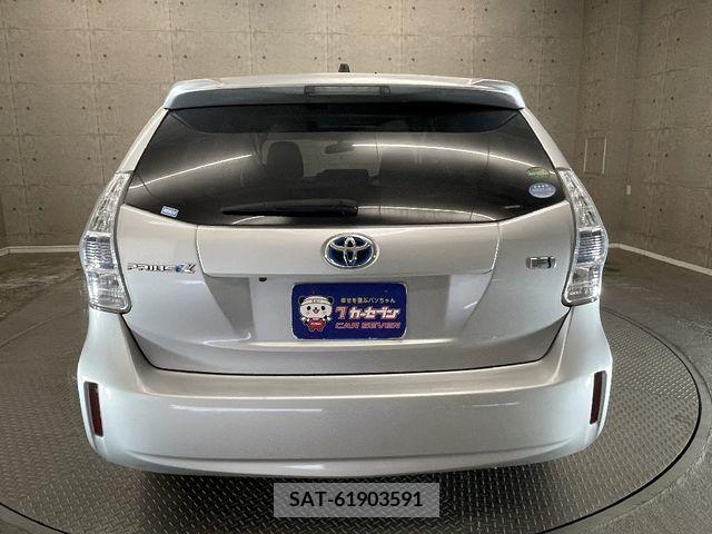 Toyota PRIUS ALPHA 2014-03 366797-5