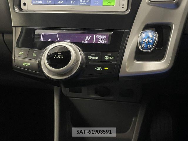 Toyota PRIUS ALPHA 2014-03 366797-16