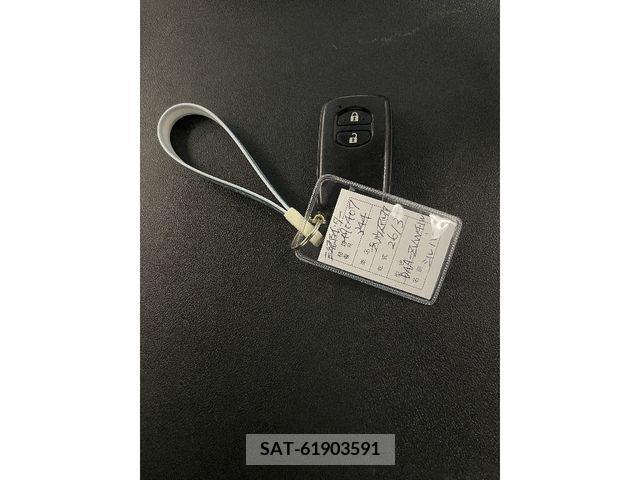 Toyota PRIUS ALPHA 2014-03 366797-22