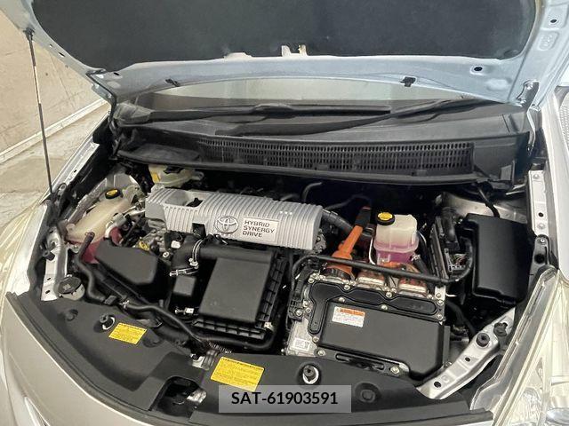 Toyota PRIUS ALPHA 2014-03 366797-21