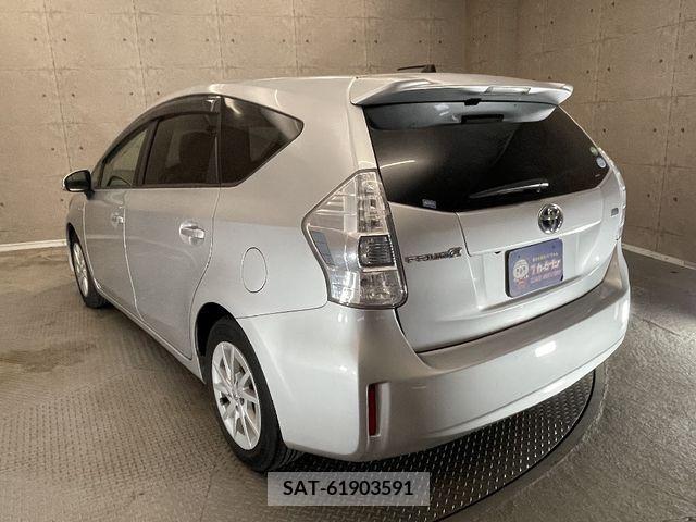 Toyota PRIUS ALPHA 2014-03 366797-2