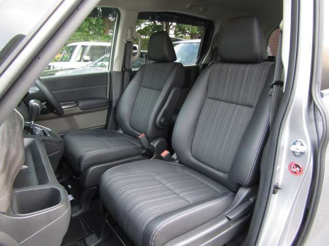 Honda FREED 2017-11 10214-12
