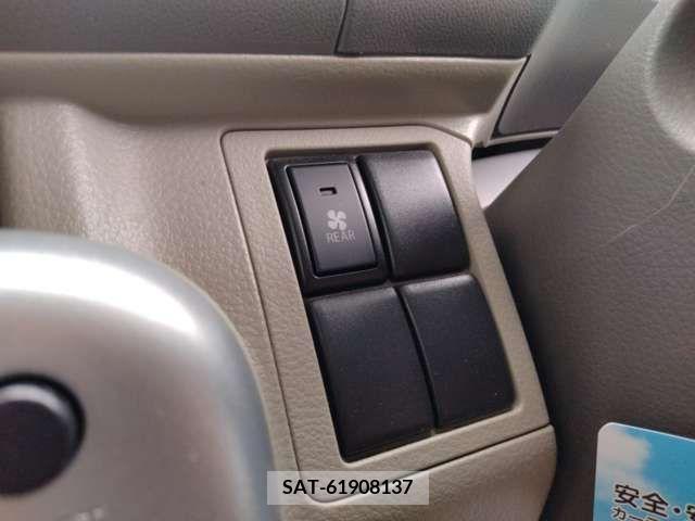 Suzuki EVERY WAGON 2018-05 301698-12
