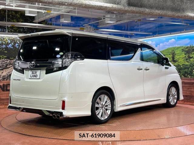 Toyota VELLFIRE 2016-06 369733-18