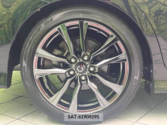 Toyota PRIUS ALPHA 2015-07 381220-5