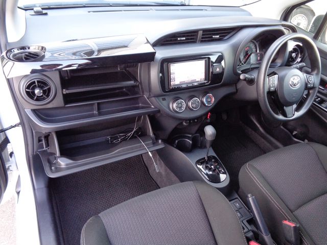 Toyota VITZ 2020-01 2692-26