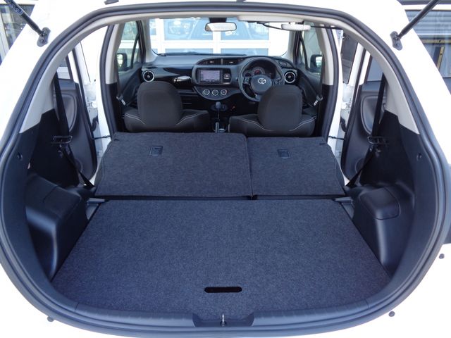 Toyota VITZ 2020-01 2692-28